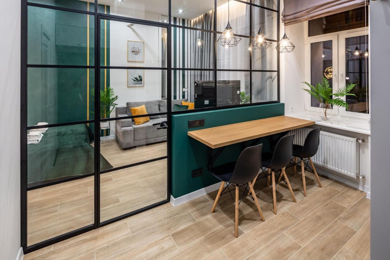 Emerald Lux Apartment. Liveinlviv Dış mekan fotoğraf