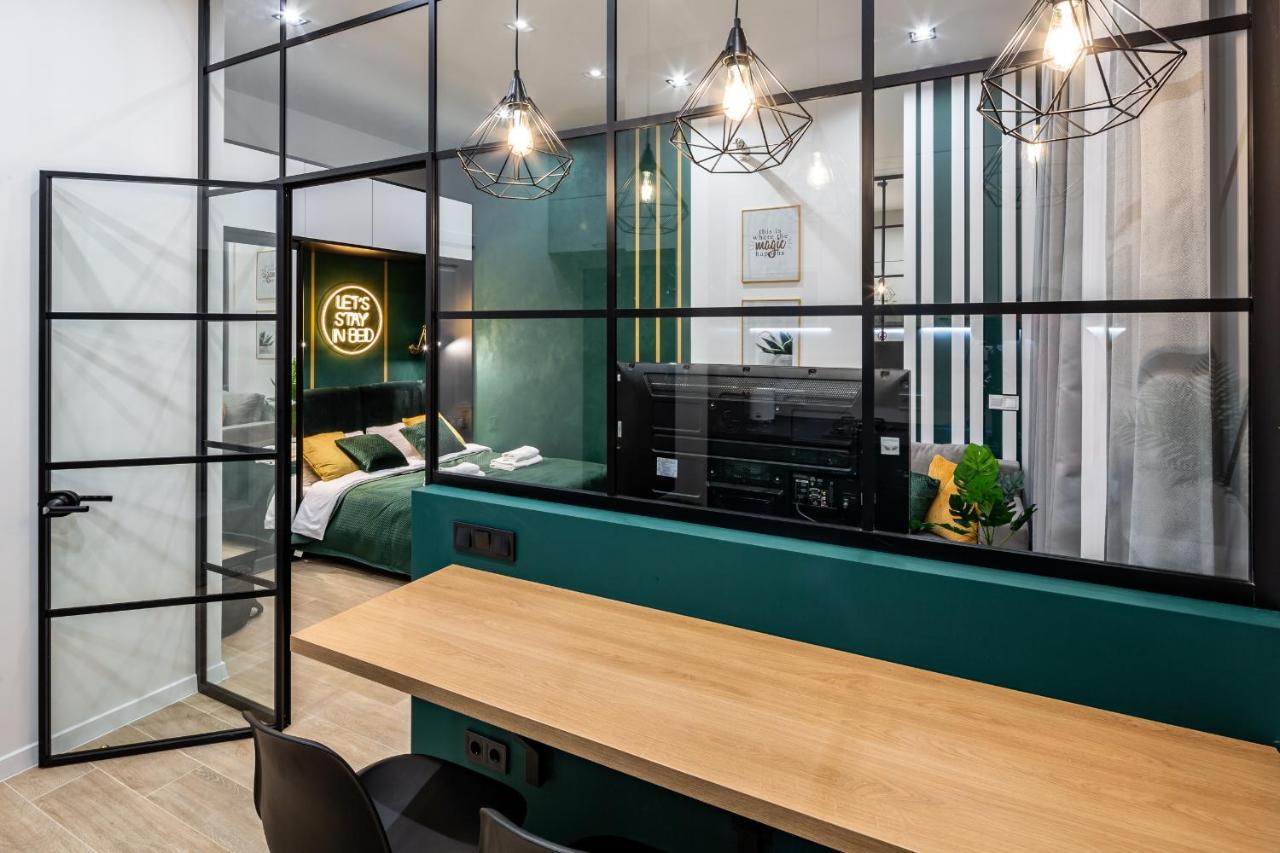 Emerald Lux Apartment. Liveinlviv Dış mekan fotoğraf