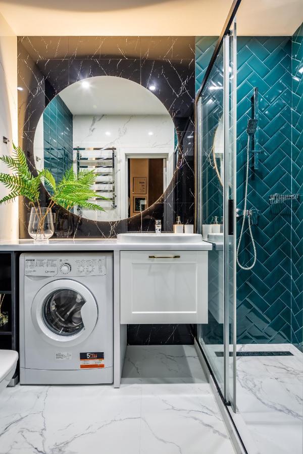 Emerald Lux Apartment. Liveinlviv Dış mekan fotoğraf